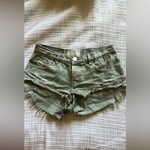 One Teaspoon Shorts (Low waisted bonitas)